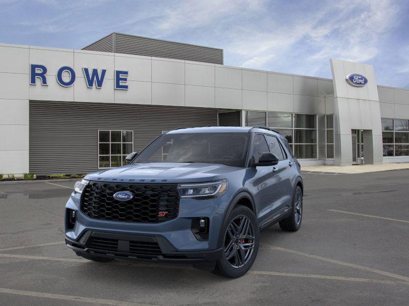 2025 Ford Explorer ST photo 2