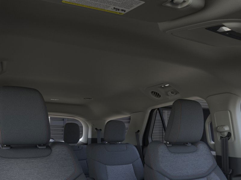 2025 Ford Explorer Active 22
