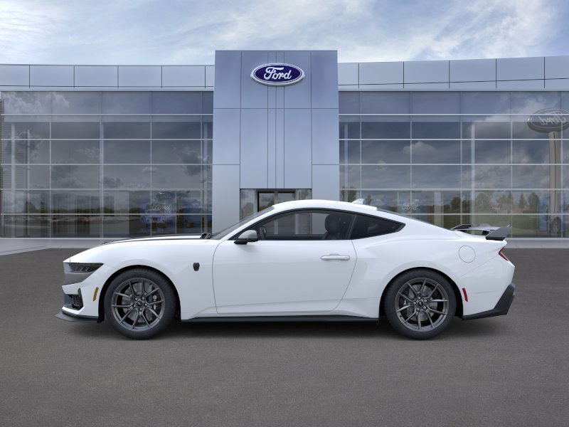 2025 Ford Mustang Dark Horse photo 3