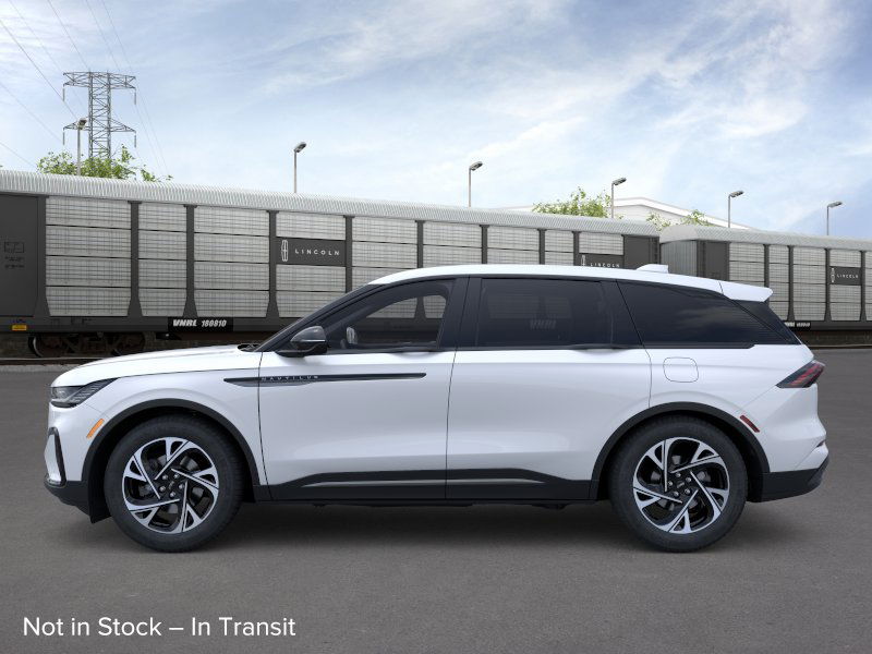 2026 Lincoln Nautilus Premiere photo 2