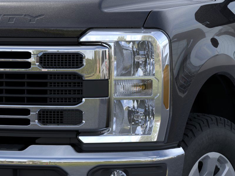 2025 Ford F-350 Super Duty XLT - Photo 18