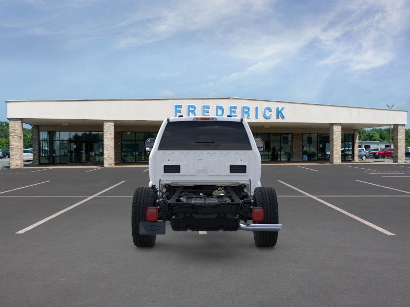 2025 Ford Super Duty F-350 SRW F-350 XL 4WD Crew Cab 179 WB 60 CA