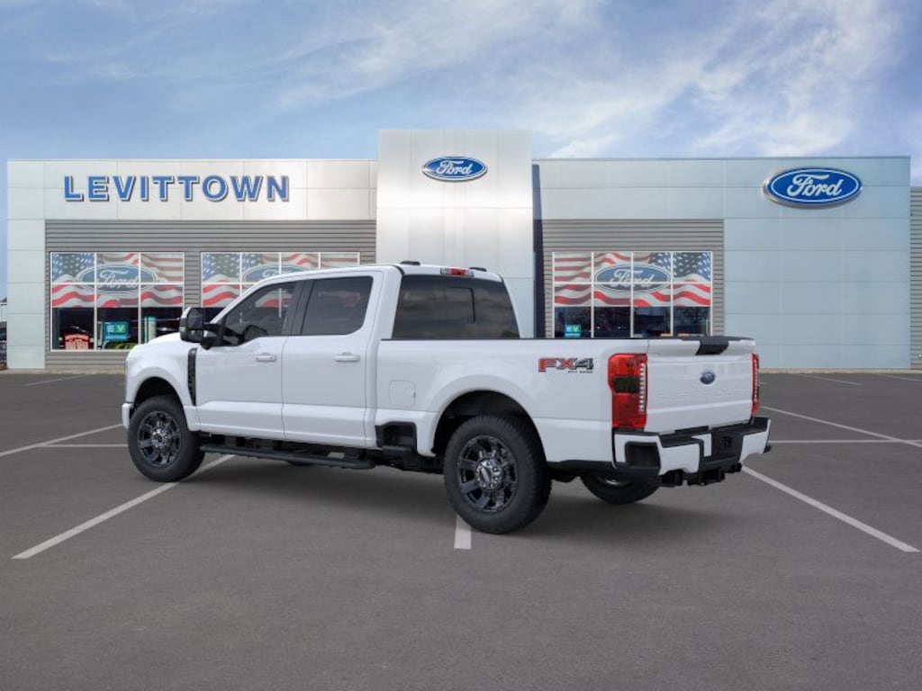 New 2024 Ford Super Duty F-350 SRW XLT XLT 4WD Crew Cab 6.75 Box