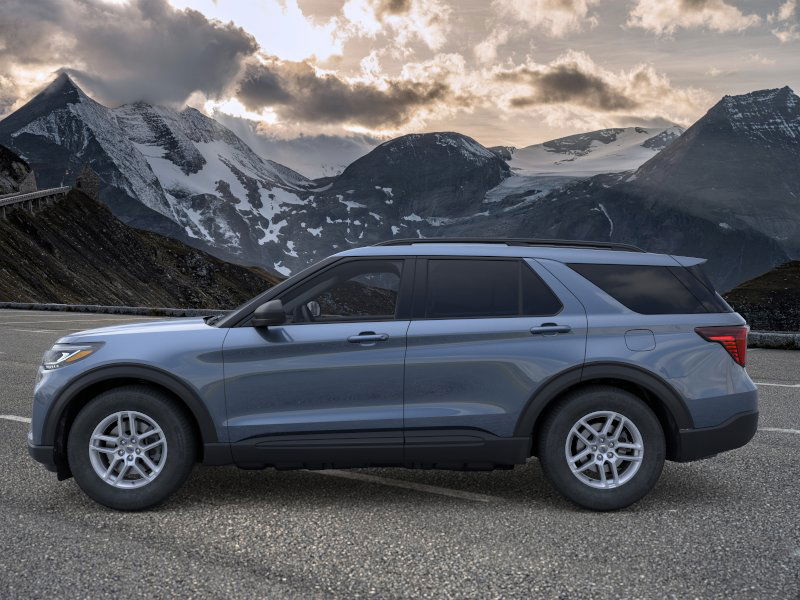 2026 Ford Explorer photo 3