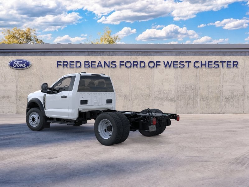 2025 Ford F-600 Super Duty Chassis Cab XL - Photo 32