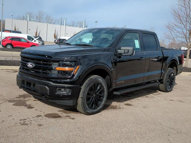 2025 Ford F-150 XLT photo 4