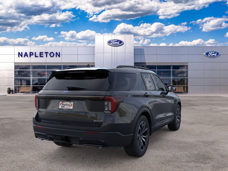2026 Ford Explorer ST-Line - Photo 8