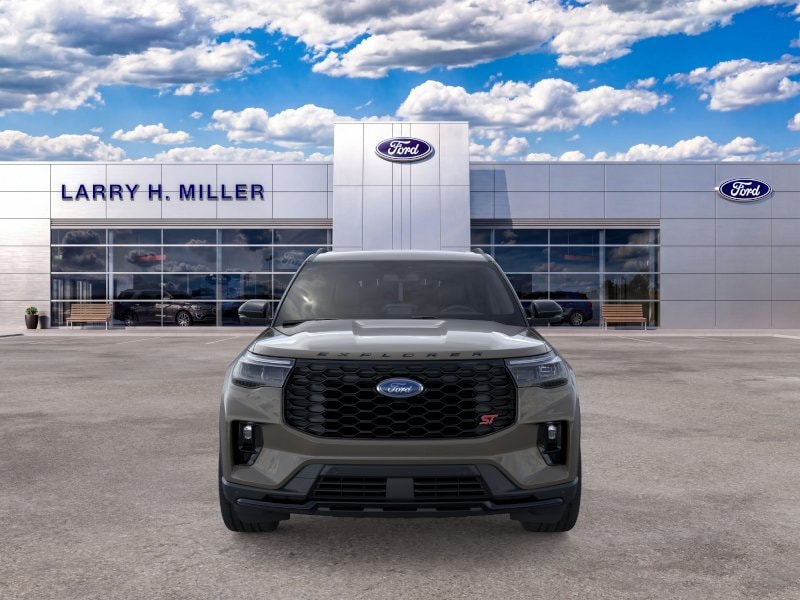 2026 Ford Explorer ST - Photo 17