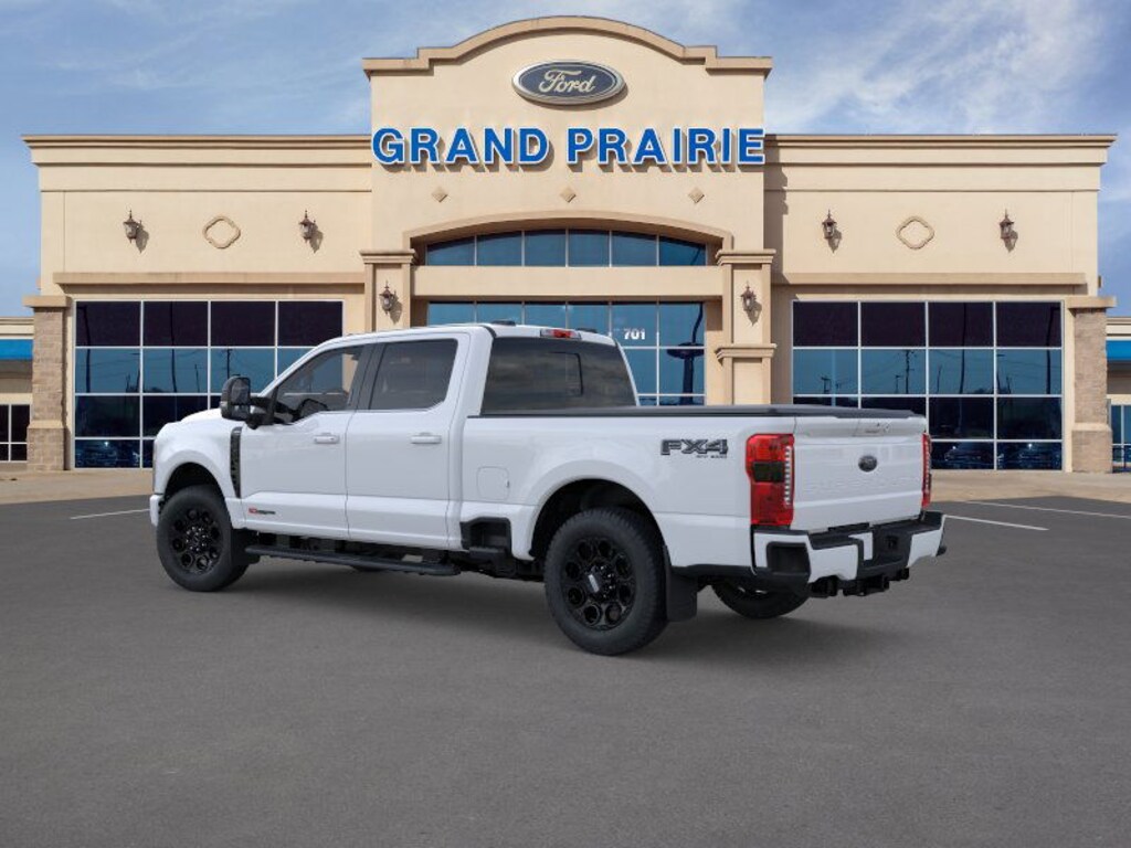 New 2025 Ford F-350 Lariat Truck Crew Cab