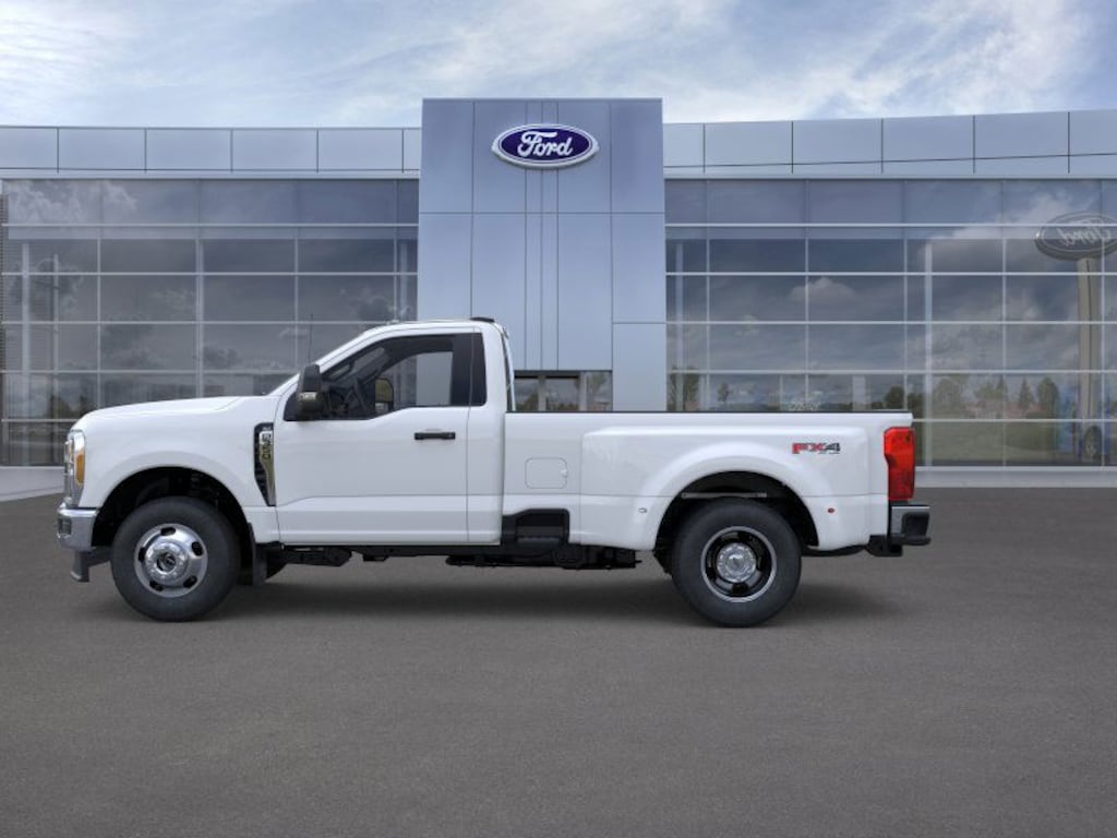 New 2026 Ford Super Duty F-350 XLT TRUCK