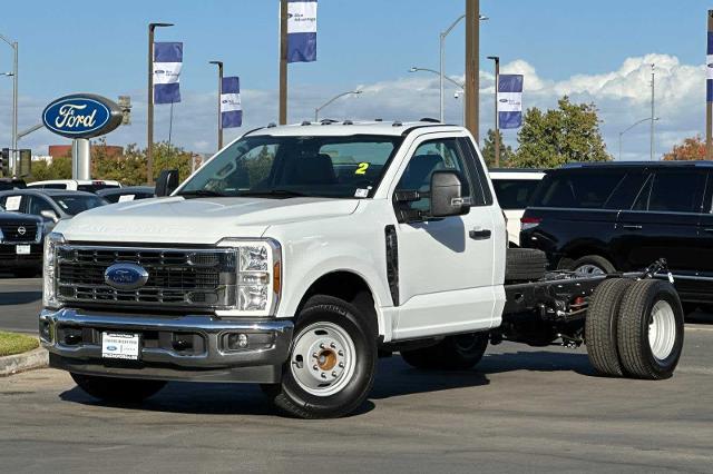 Thumbnail: 2024 Ford Econoline - 28