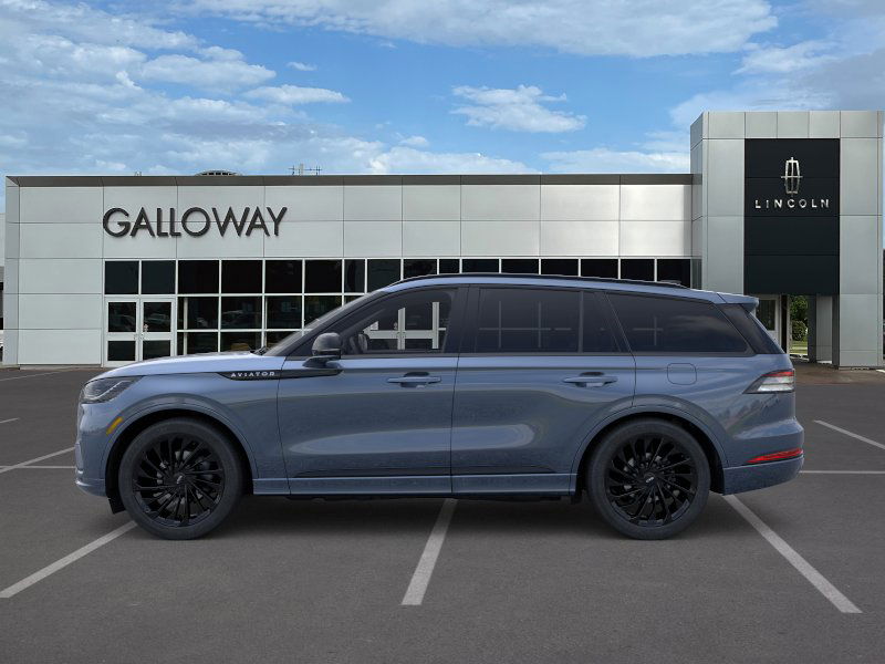 2025 Lincoln Aviator Reserve photo 3
