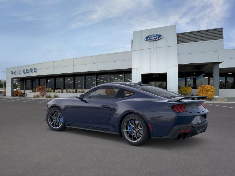 2025 Ford Mustang Dark Horse Deluxe photo 4