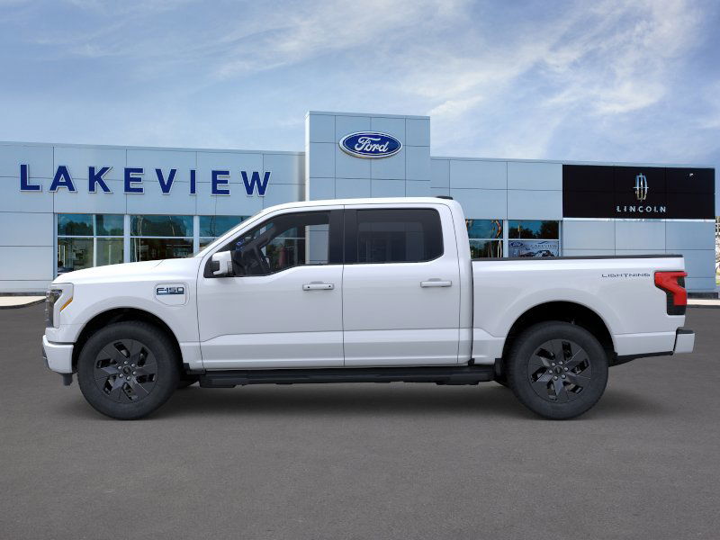 2025 Ford F-150 Lightning Lariat photo 8