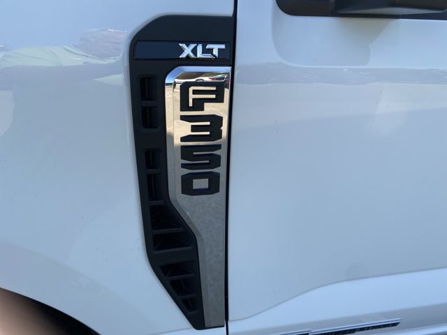 2026 Ford F-350 Super Duty XLT - Photo 15