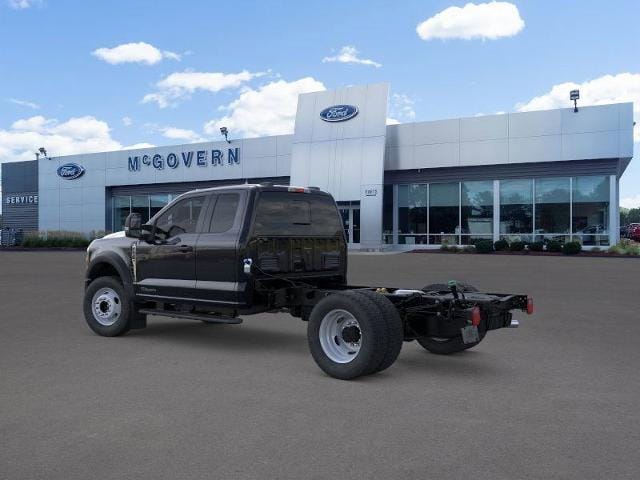 2026 Ford F-550 Super Duty Chassis Cab XL - Photo 32
