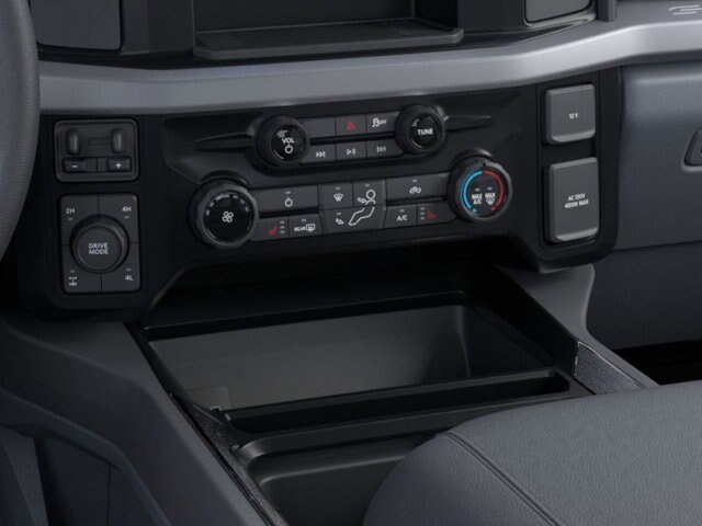 2025 Ford F-350 Super Duty Chassis Cab XLT - Photo 37