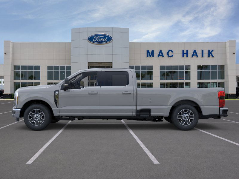2026 Ford F-350 Lariat photo 3