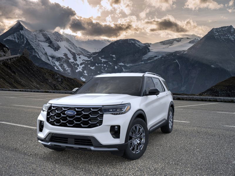 2026 Ford Explorer Platinum photo 2