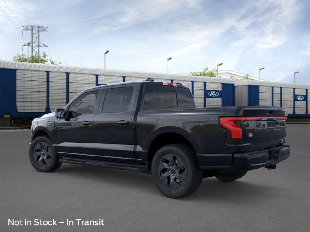 New 2025 Ford F-150 Lightning Lariat TRUCK