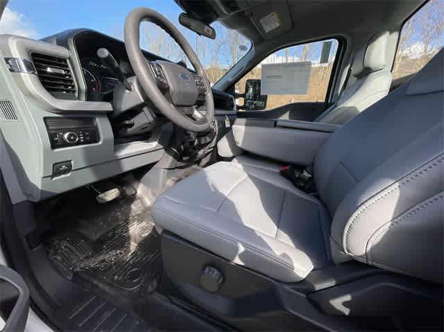 Thumbnail: 2024 Ford Econoline - 39