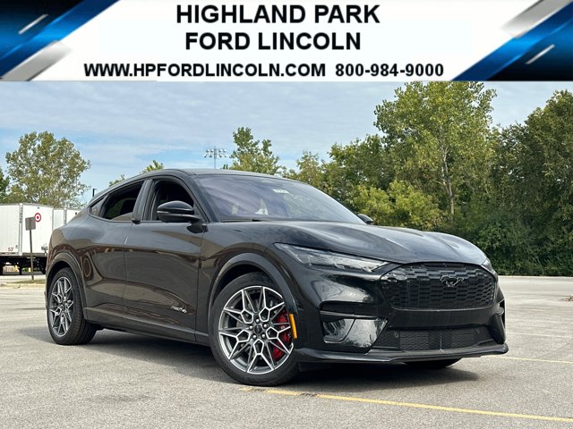 2025 Ford Mustang Mach-E GT - Photo 36