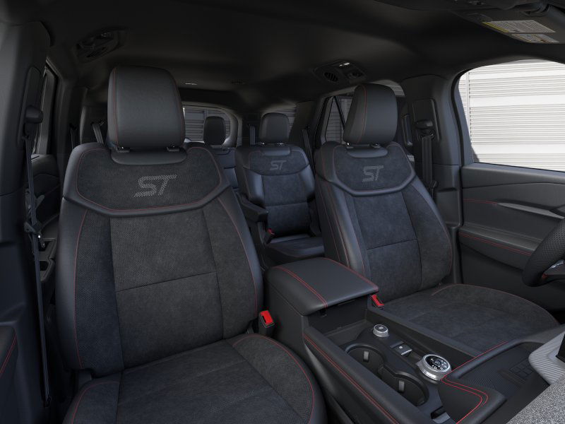 2025 Ford Explorer ST 33
