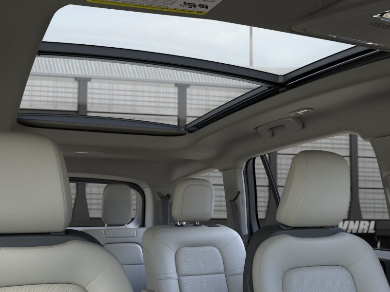 Thumbnail: 2025 Lincoln Aviator - 44