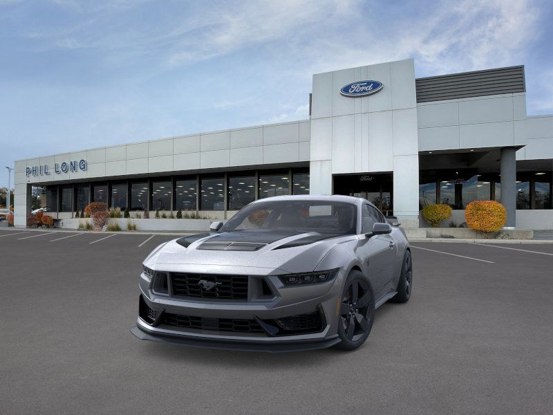 2025 Ford Mustang Dark Horse photo 2