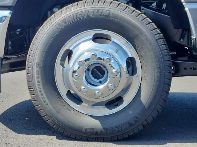 2026 Ford Super Duty F-350 DRW F-350 XLT 4WD Crew Cab 8 Box