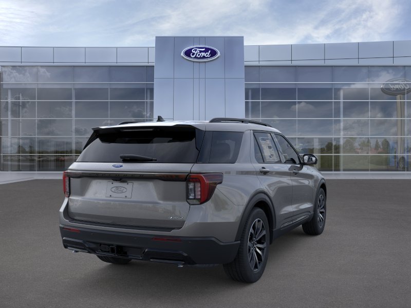 2026 Ford Explorer ST-Line - Photo 8