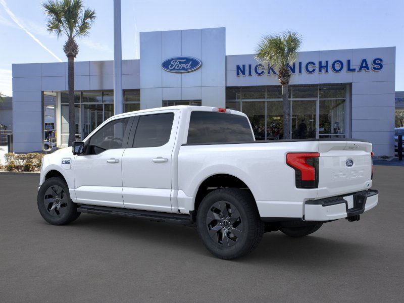 2025 Ford F-150 Lightning photo 4