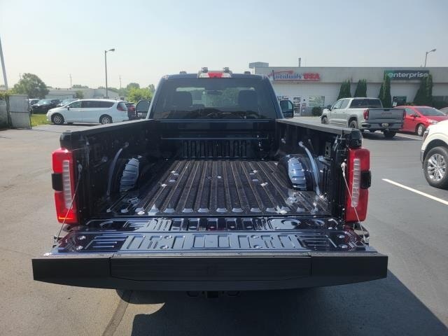 2025 Ford F-350 XLT photo 12
