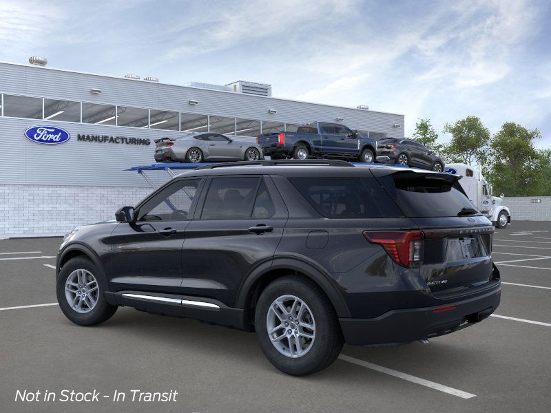 2025 Ford Explorer photo 4