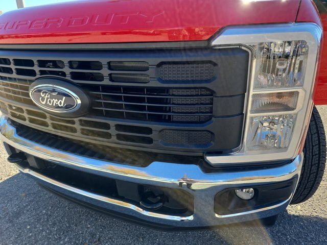 2026 Ford F-350 Super Duty XL - Photo 61