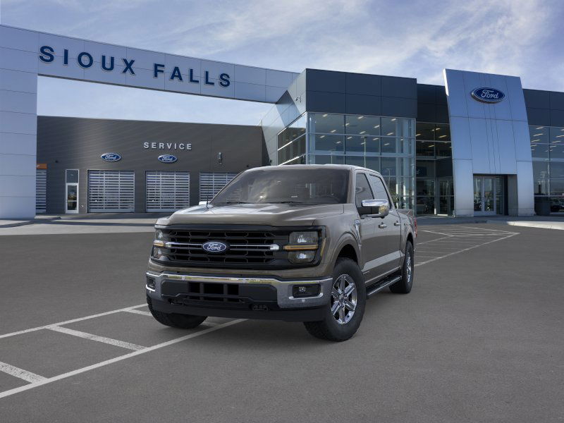 2025 Ford F-150 XLT photo 2