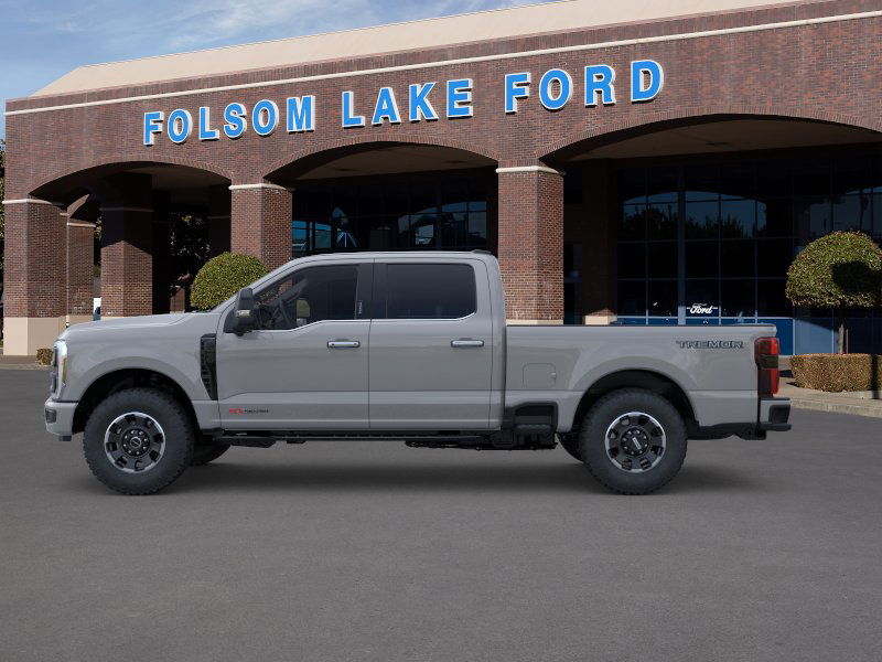 2026 Ford F-350 Platinum photo 4