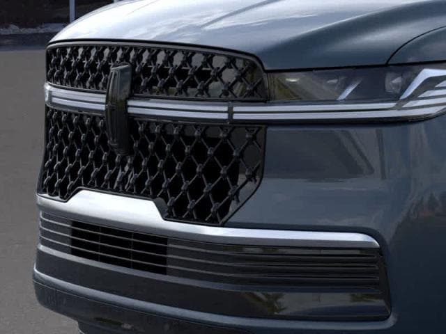 Thumbnail: 2025 Lincoln Navigator - 40