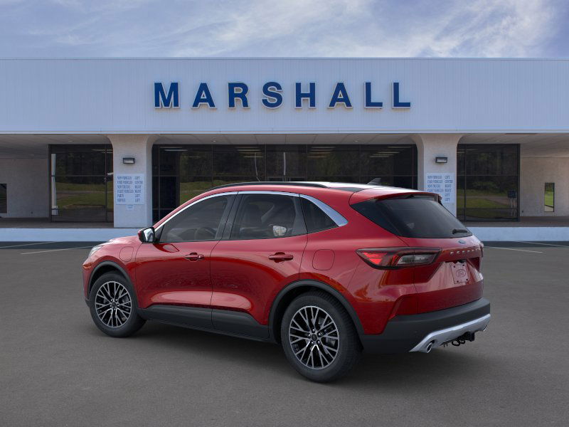 2025 Ford Escape Titanium photo 4