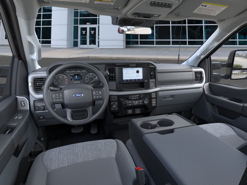 2025 Ford F-350 Super Duty XLT - Photo 25