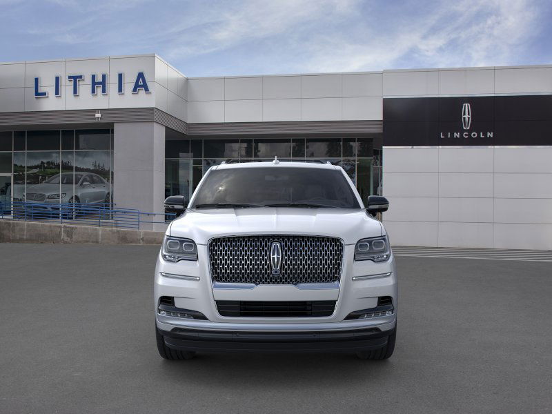 Thumbnail: 2024 Lincoln Navigator L - 36