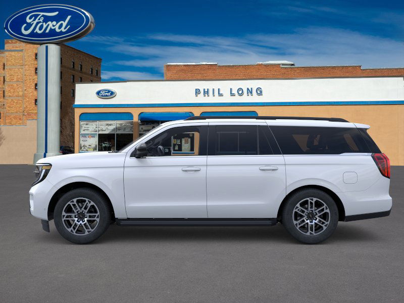 2025 Ford Expedition MAX photo 3