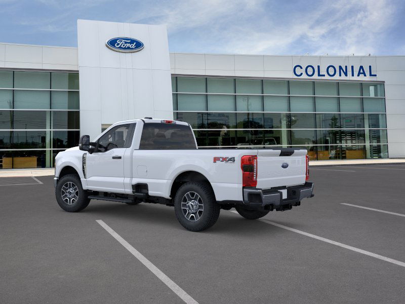 2025 Ford F-350 XLT photo 4