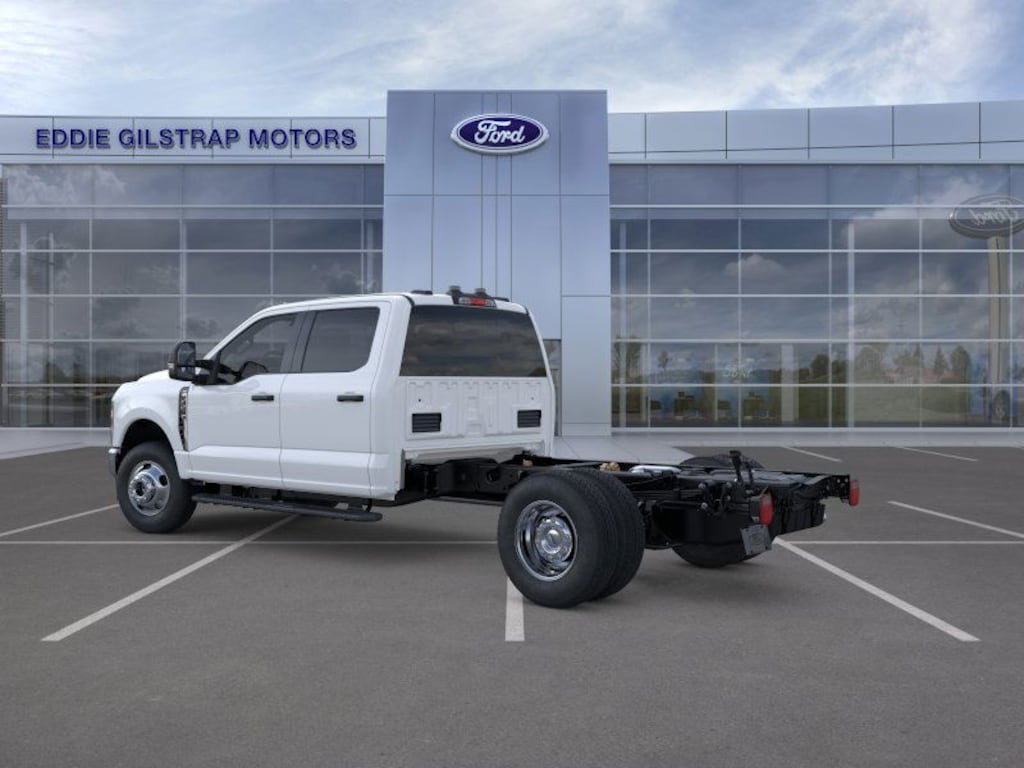 New 2026 Ford F-350SD XLT Chassis