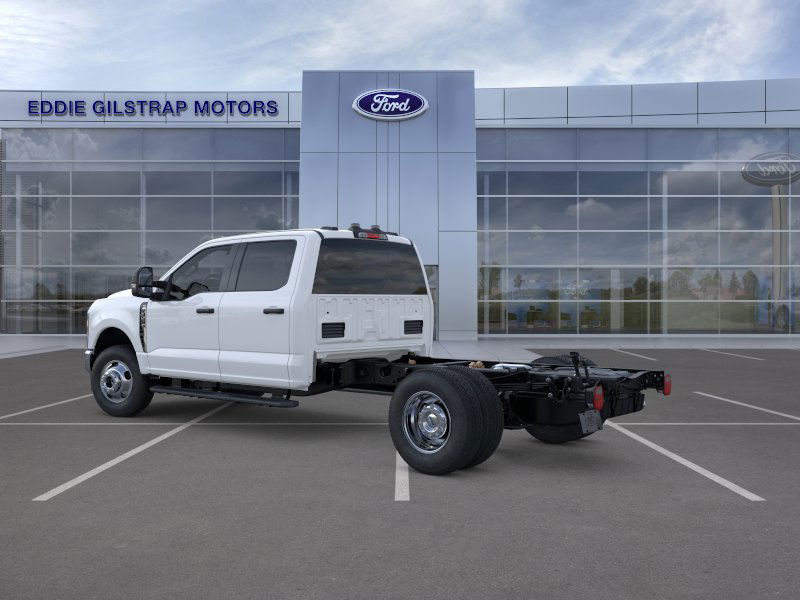 2026 Ford F-350 photo 4