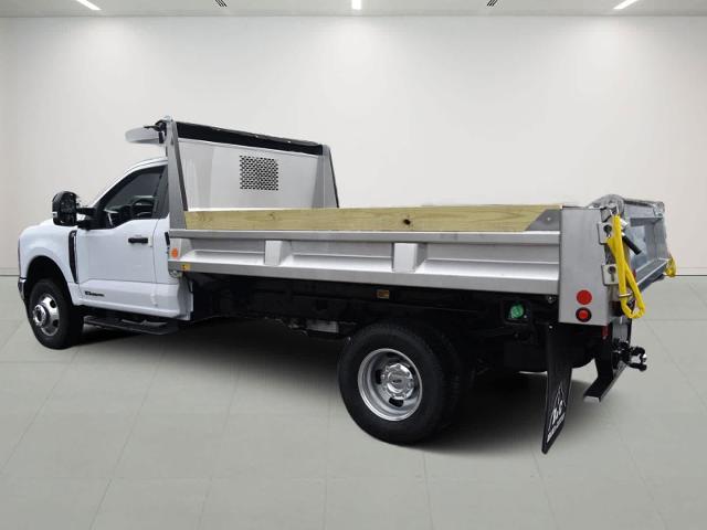2023 Ford F-350 XL photo 3