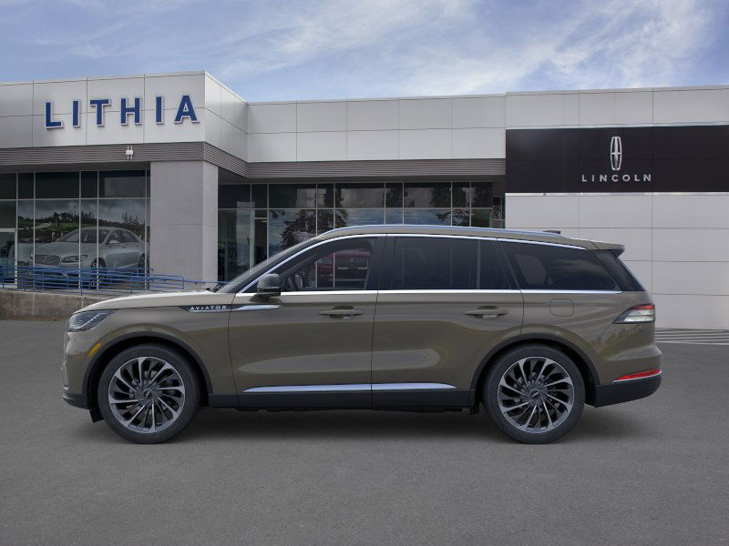 Thumbnail: 2026 Lincoln Aviator - 32