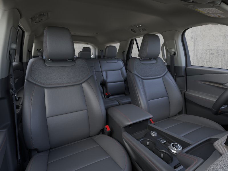 2025 Ford Explorer photo 7