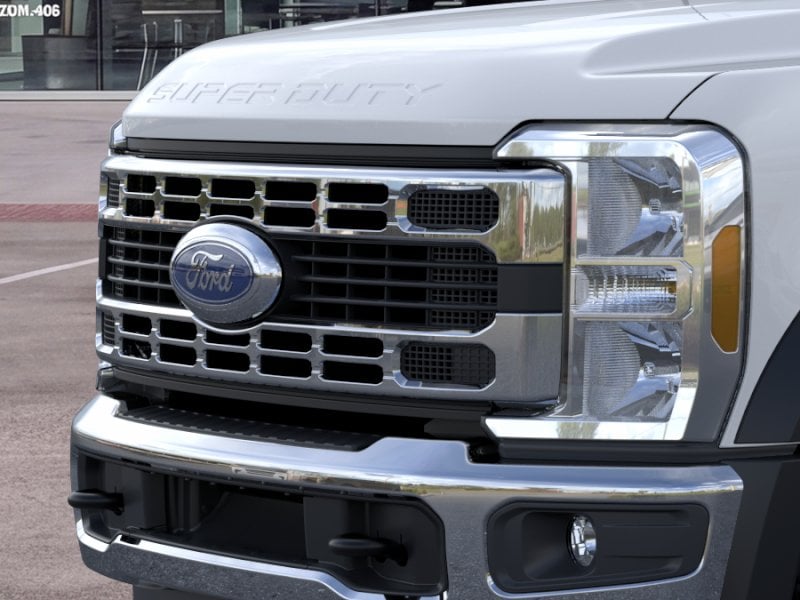 2025 Ford F-550 Super Duty Chassis Cab XL - Photo 39