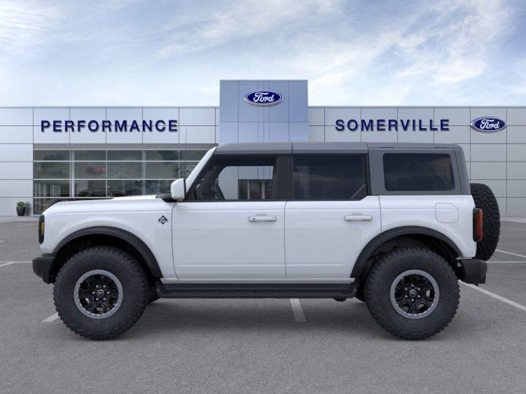 New 2025 Ford Bronco Outer Banks SUV
